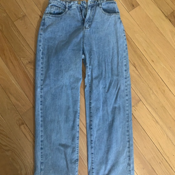 Light blue jeans - Picture 3 of 3